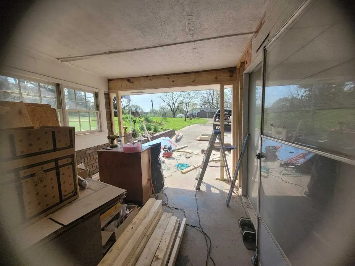 Air movers and dehumidifier for Drying & Dehumidification in Waverly